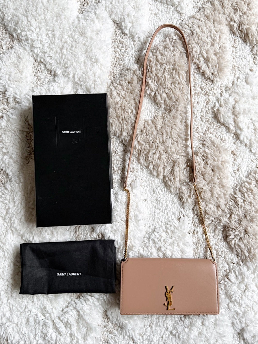 Saint Laurent YSL CASSANDRE PHONE HOLDER SMOOTH LEATHER pink peach crossbody bag - Picture 2 of 14